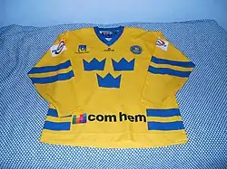 IJshockeyshirt van de Zweedse ploeg uit 2000
