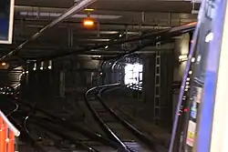 De opstelsporen van lijn 10 en het spoor naar het depot