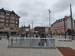 De toegangstrap aan Trianglen gezien uit het westen.