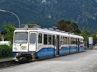 Station Garmisch met treinstel 16 richting Zugspitzplatt