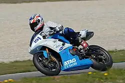 De Daytona 675 driecilinder mag deelnemen Supersport 600 wedstrijden, zoals hier in Assen