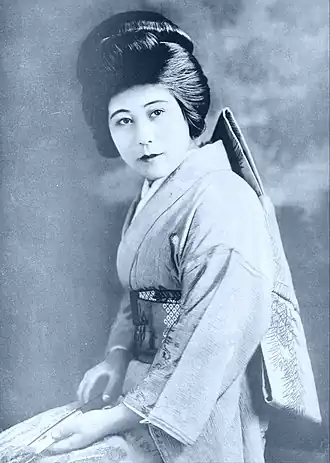 Tsuru Aoki