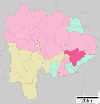 Situering van Tsuru in de prefectuur Yamanashi