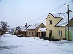 Straat in Tuchlovice