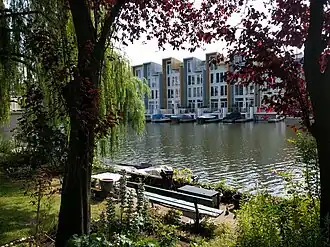 Een gemeenschappelijke tuin aan het Waaigat in Amsterdam