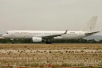 Tupolev TU-204-120 van Cairo Aviation
