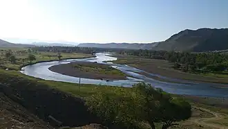 De rivier Tuul in Nationaal Park Gorhi-Terelzj.