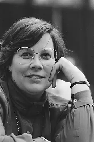 M.J.H. den Ouden-Dekkers (1985)