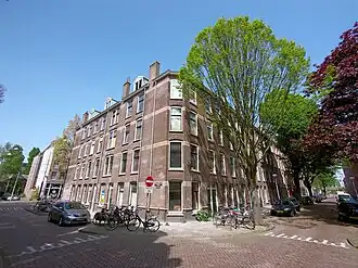 Tweede Leeghwaterstraat 1-3 hoek Blankenstraat 138 (mei 2017)