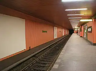 Perron van station Halemweg