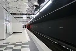 Perron van het station voor de lijn U1 (2021)