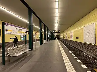 Perron van metrostation Tempelhof
