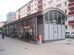 De toegang bij de Pasettistraße.