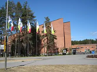 Het hoofdgebouw van de Joensuu Campus, de Carelia Hall.