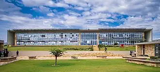 Het gebouw van het mechanisme in Arusha in Tanzania, waar de afdeling voor Rwanda is gevestigd.