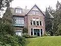 Villa "Dennenheuvel"