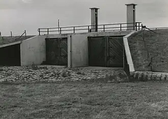 Uitwateringssluis, gezien vanaf de IJsselzijde
