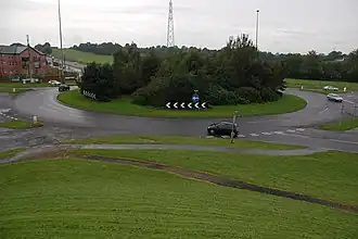 Corr's Corner, de rotonde waar de A8 in de A8(M) overgaat.