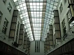 Het glazen plafond in de Passage