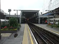 De oostkant van het station.