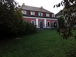 Huis in het dorp (2018)