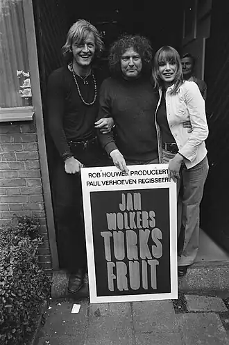 Rutger Hauer, Jan Wolkers en Monique van de Ven in 1972