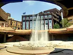 Centrale hal met fontein