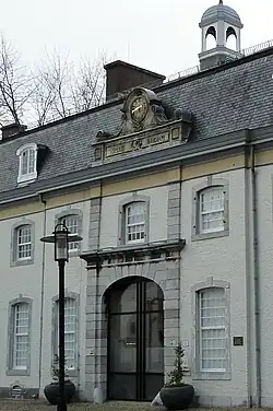 Middenrisaliet westfaçade