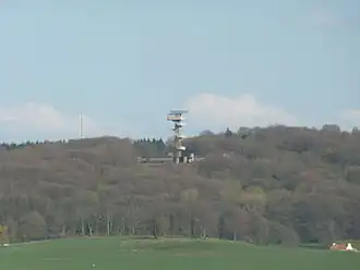 Wilhelminatoren in 2013. De top van de toren bevindt zich op 353,5 m boven N.A.P.