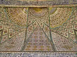 Plafond van de noordoostelijke iwan