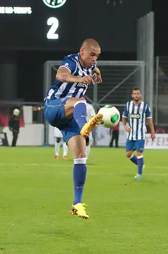 Maicon (2013)