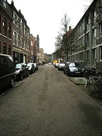 De Valuasstraat, gezien in zuidelijke richting