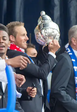Van Hintum met de KNVB beker in 2014
