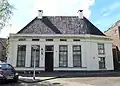 Woonhuis in neoclassicismestijl