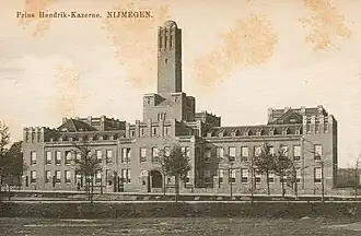 Voorzijde hoofdgebouw