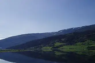 Uitzicht over het Vangsvatnet-meer