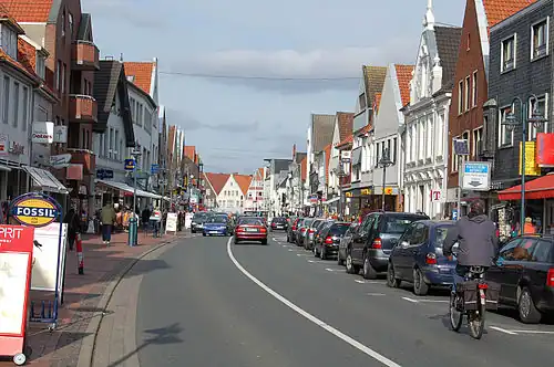 De hoofdwinkelstraat van de stad, de Große Straße