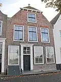 Huis met rechte gevel