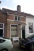 Huis met rechte gevel