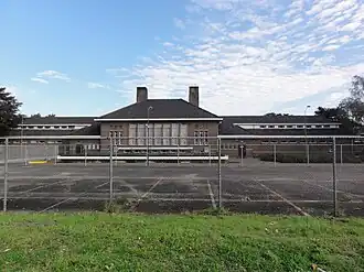 Keukengebouw met eetzaal