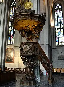 Overzicht preekstoel