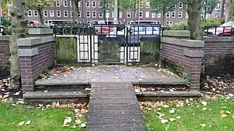 Afscheiding tussen de woningen (november 2019)