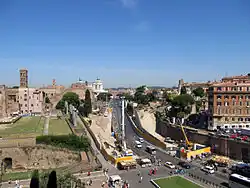 De bouwplaats gezien vanaf het Colosseum in 2014.