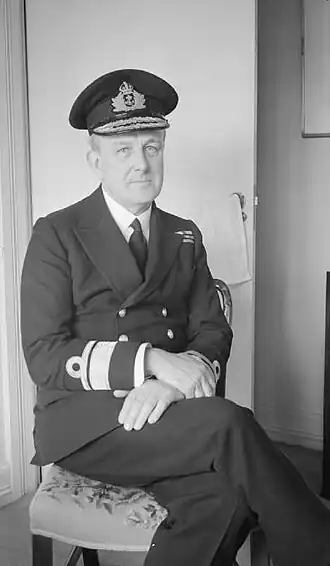 Rear Admiral John H. Godfrey, directeur van de Britse marine-informatiedienst in de Tweede Wereldoorlog. De man waarop Ian Fleming M baseerde.