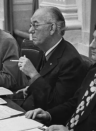 V.A. Honig van den Bossche (1974)