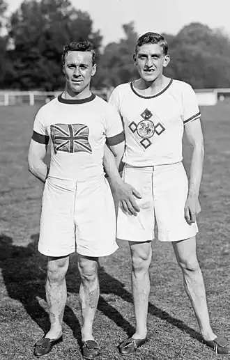 Victor d'Arcy (links) en Harold Abrahams in 1920