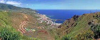 Panorama vanop de kraterrand over La Calderata en Santa Cruz de la Palma