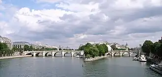 Pont Neuf met in het midden het Île de la Cité.