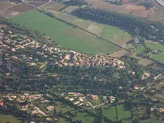 Cornillon-Confoux vanuit de lucht