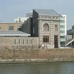 'Villa' Jaunez aan de Maas